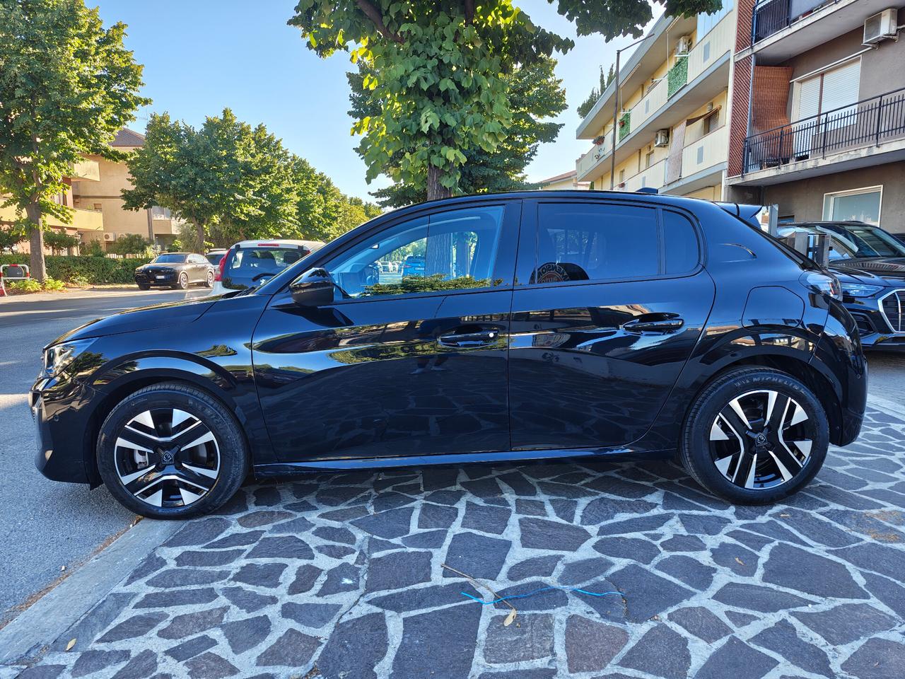 Peugeot 208 PureTech 100 Stop&Start 5 porte Allure
