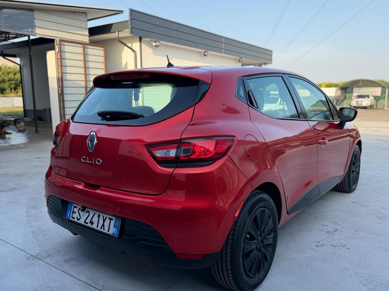 Renault Clio 1.2 73CV