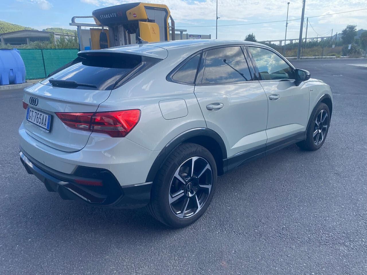 Audi Q3 35 TDI S tronic line edition