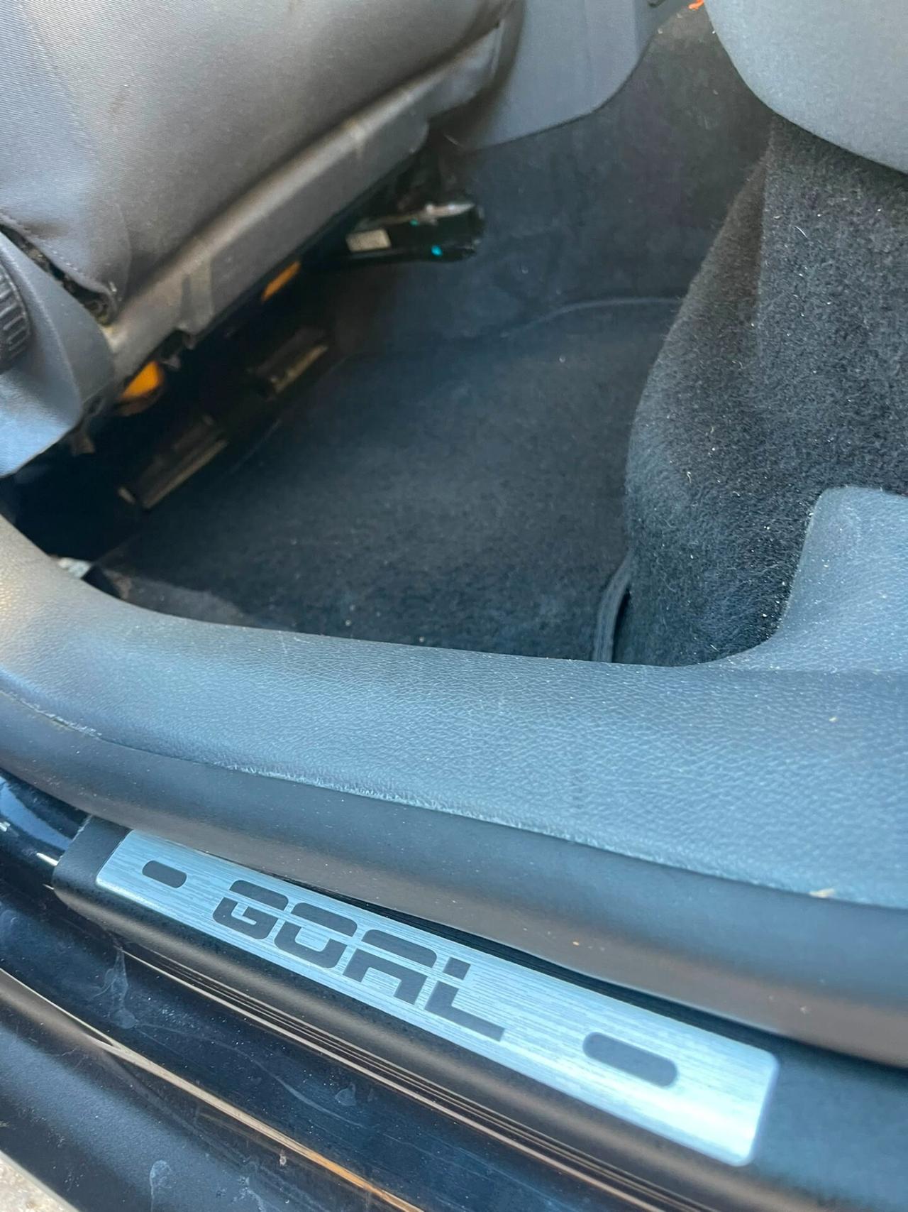 Volkswagen Golf 1.9 TDI 5p. Sportline
