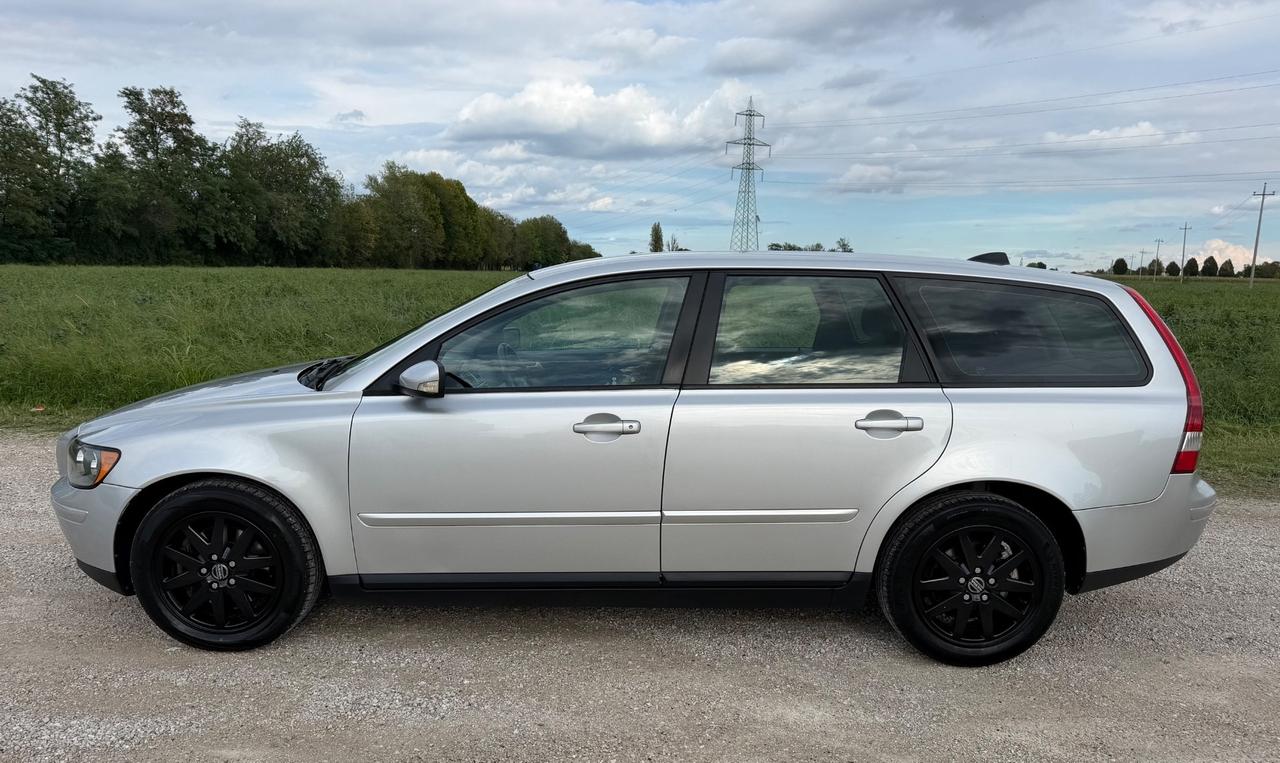VOLVO V50 2.0 DIESEL SUMMUM NEOPATENTATi