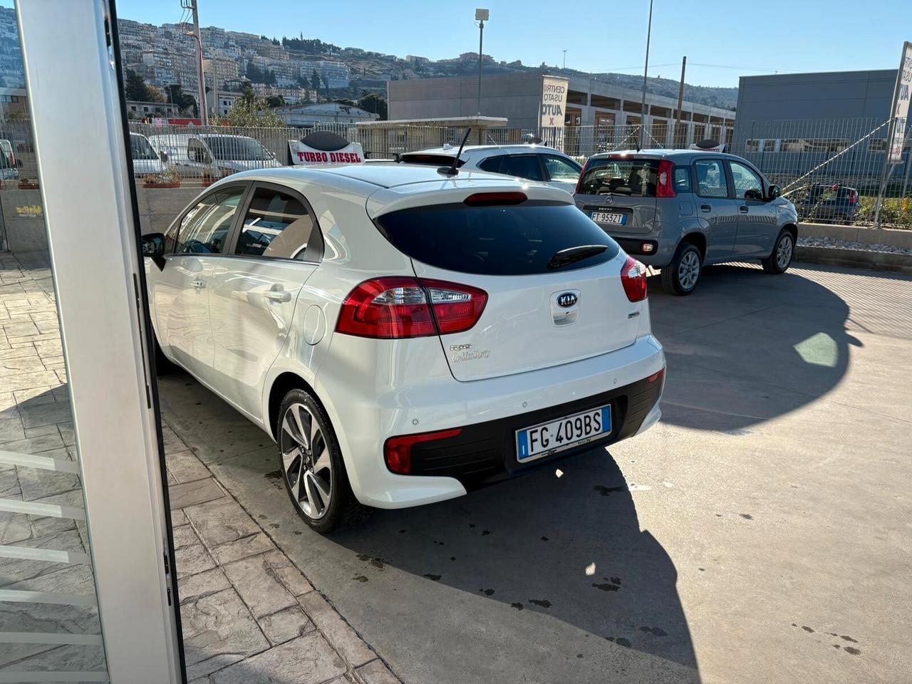 Kia Rio 1.4 CRDi 5p. Cool Collection