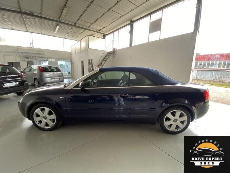 Audi A4 A4 3.0 Cabrio 3.0 V6 30V CAT