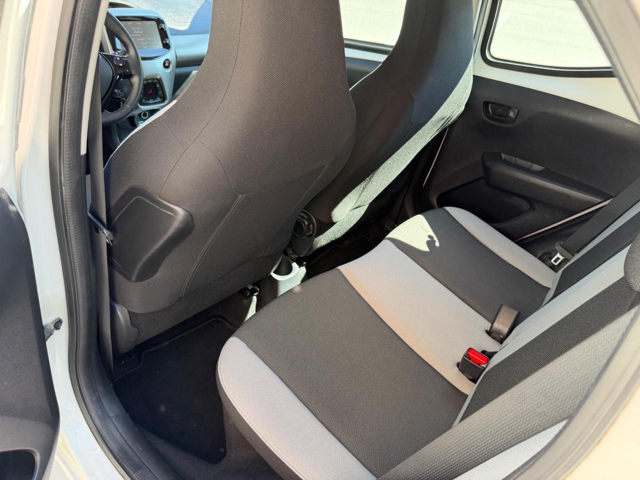 TOYOTA AYGO 1.0 NEOPATENTATI