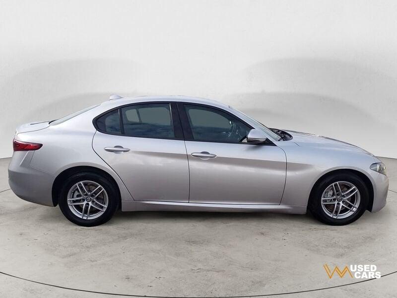 Alfa Romeo Giulia 2.2 Turbo AT8 150CV Business