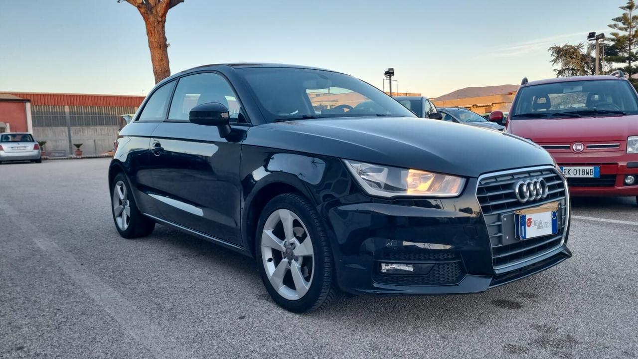 Audi A1 1.4 TDI Admired-90CV-66KW