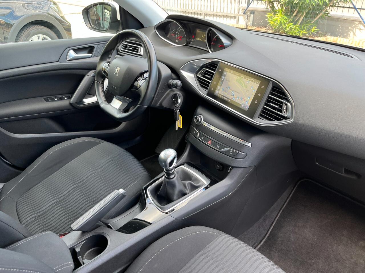 Peugeot 308 BlueHDi 120 S&S SW Bus km 89916