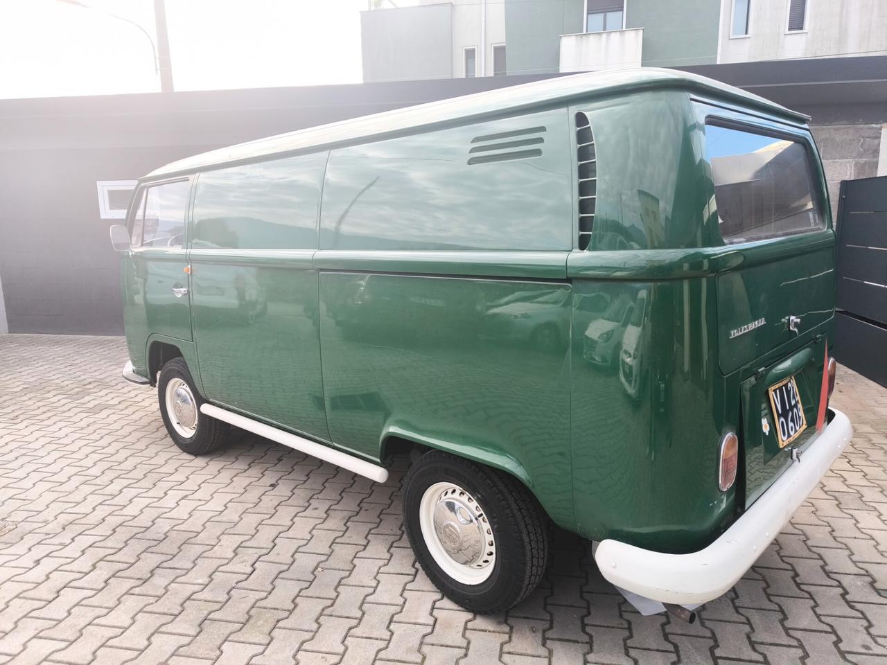Volkswagen T2 1,6 BENZINA- I°SERIE – 1971 -FRECCE BASSE