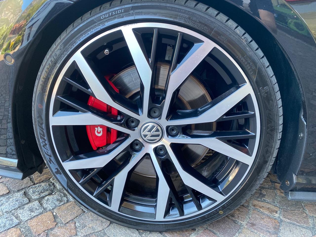 Volkswagen Golf GTI Performance 2.0 245 CV TSI DSG 5p. TETTO HONEY COMB DCC