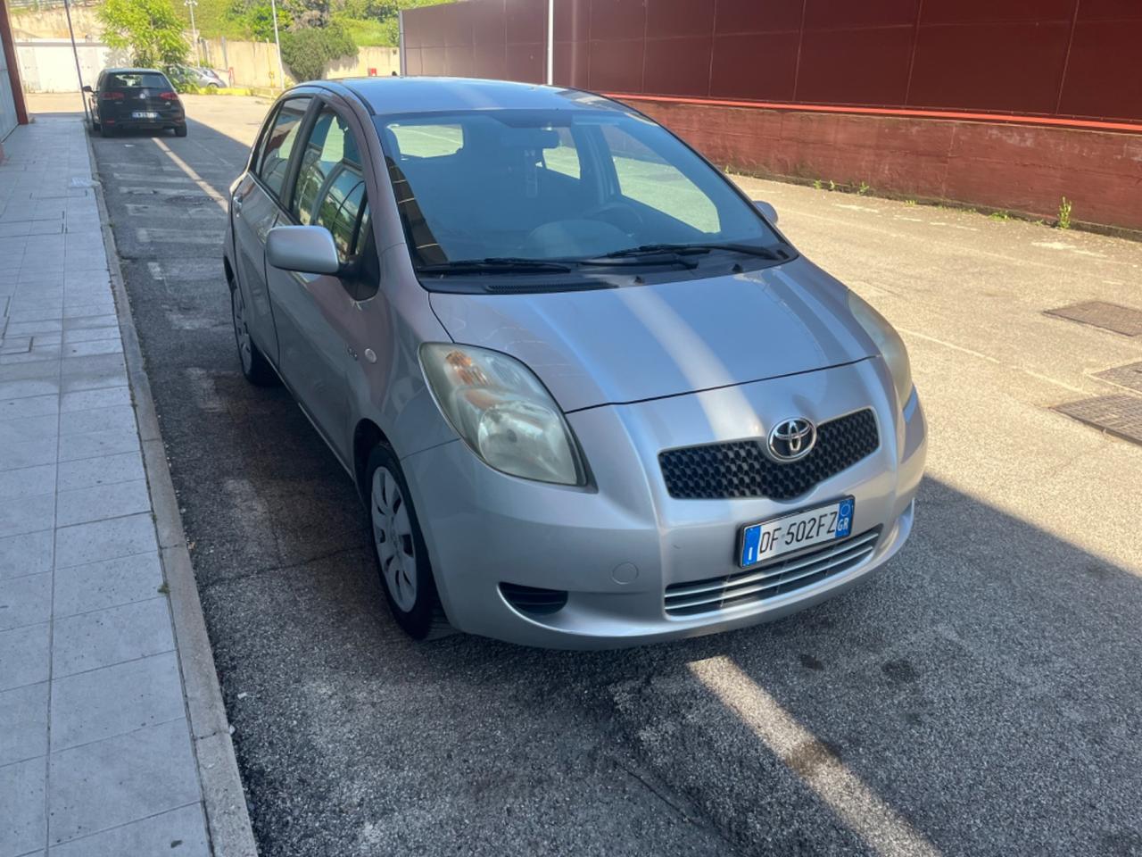 Toyota Yaris 1.4 D-4D 5 porte Sol