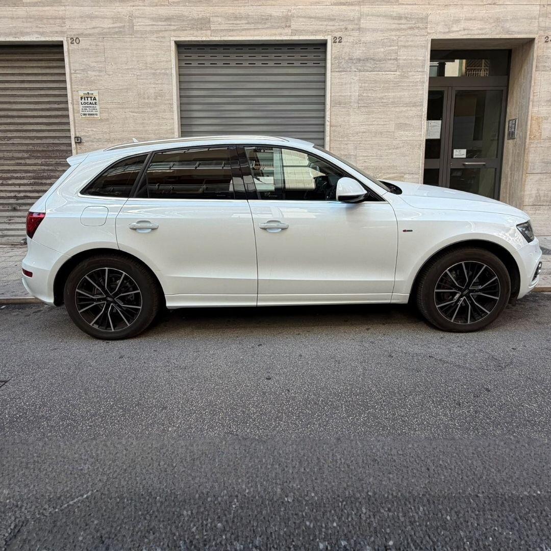 Audi Q5 2.0 TDI S tronic - 190 CV