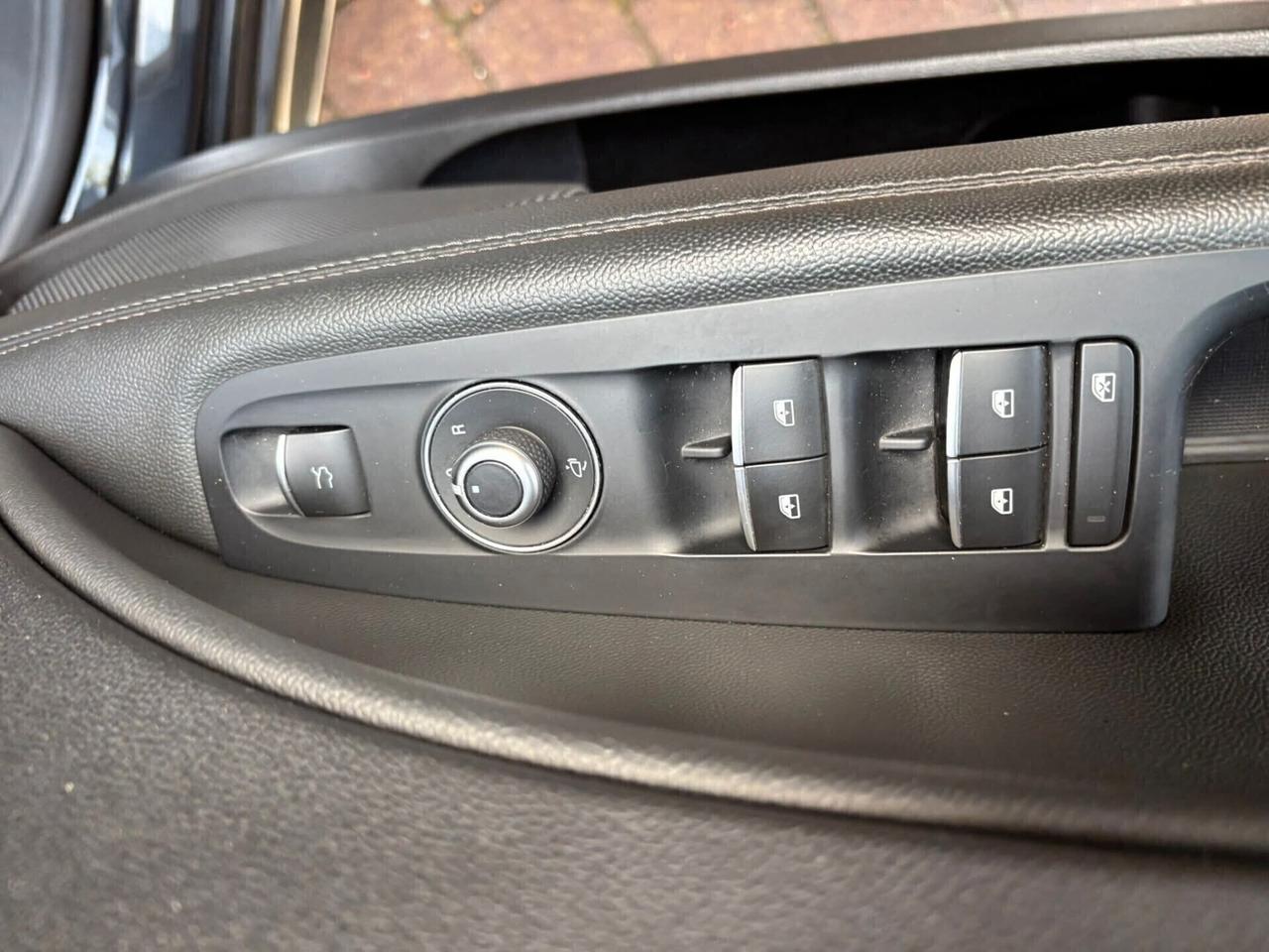 Alfa Romeo Stelvio 2.2 Turbodiesel 180 CV AT8 RWD Super/*-