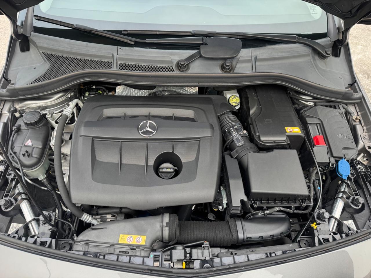 Mercedes-benz B180 1.5 DIESEL 109CV PREMIUM 11/2015