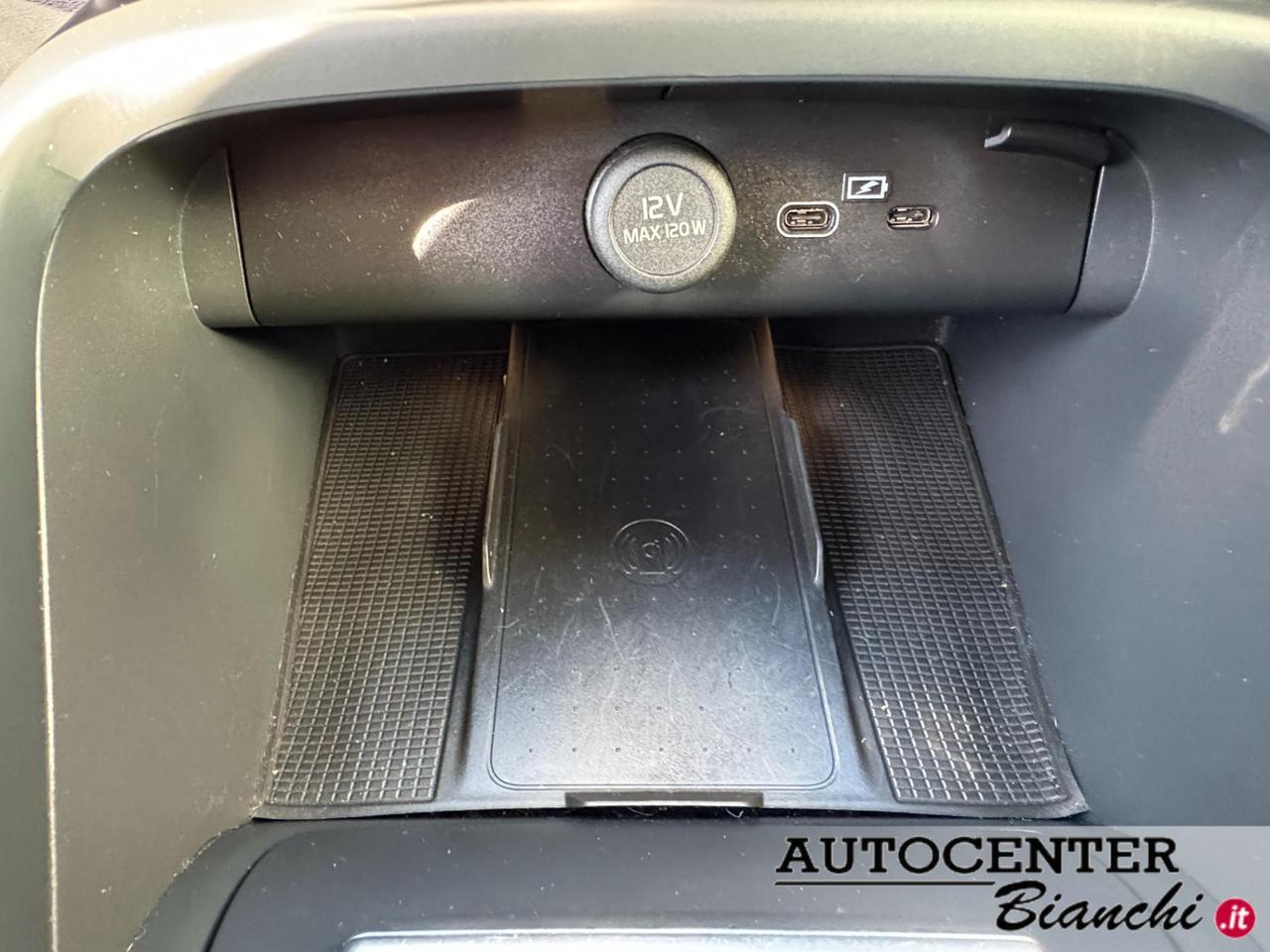 Volvo XC40 2.0 b4 awd Momentum