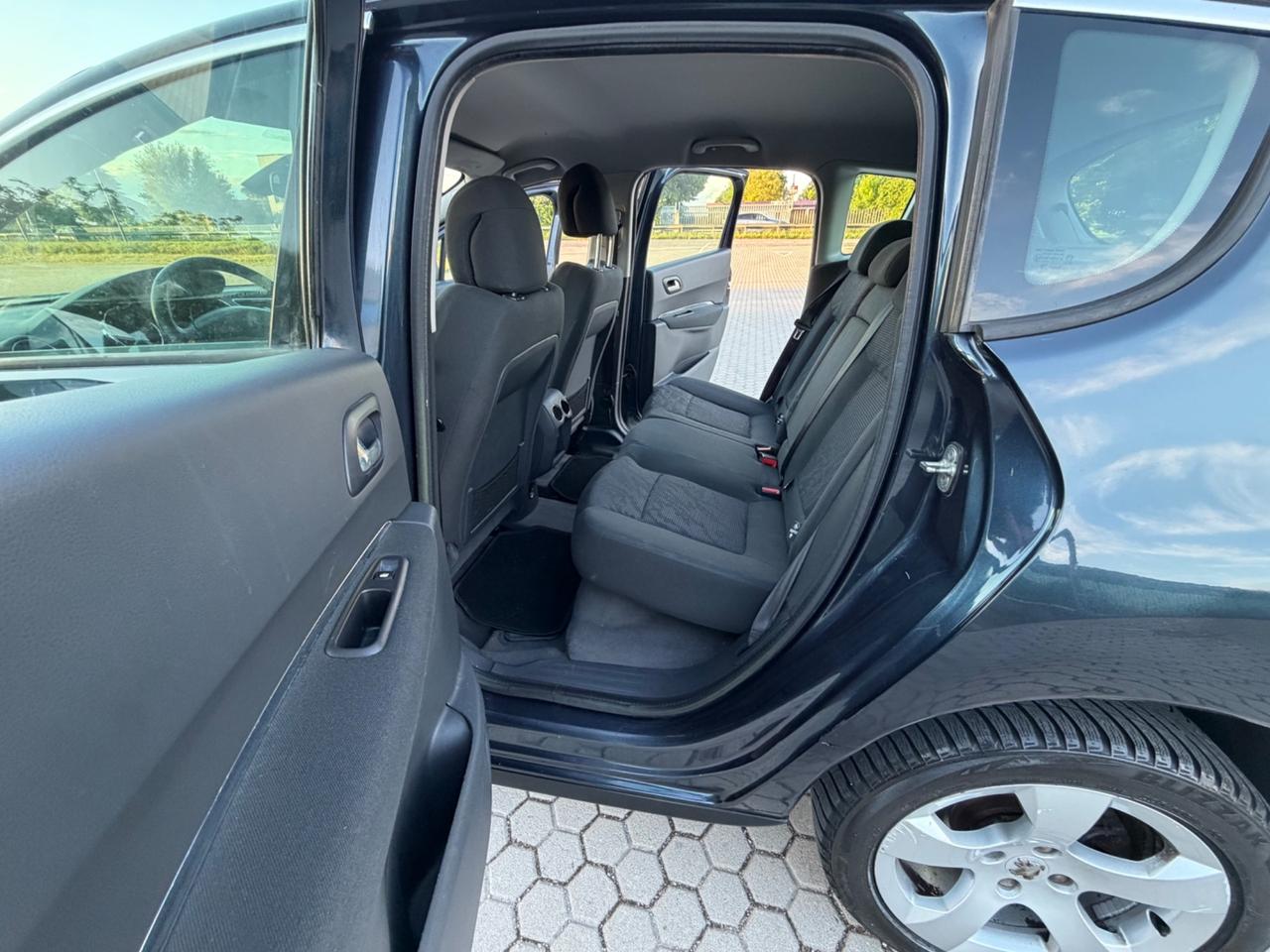 Peugeot 3008 1.6 HDi 112CV Active