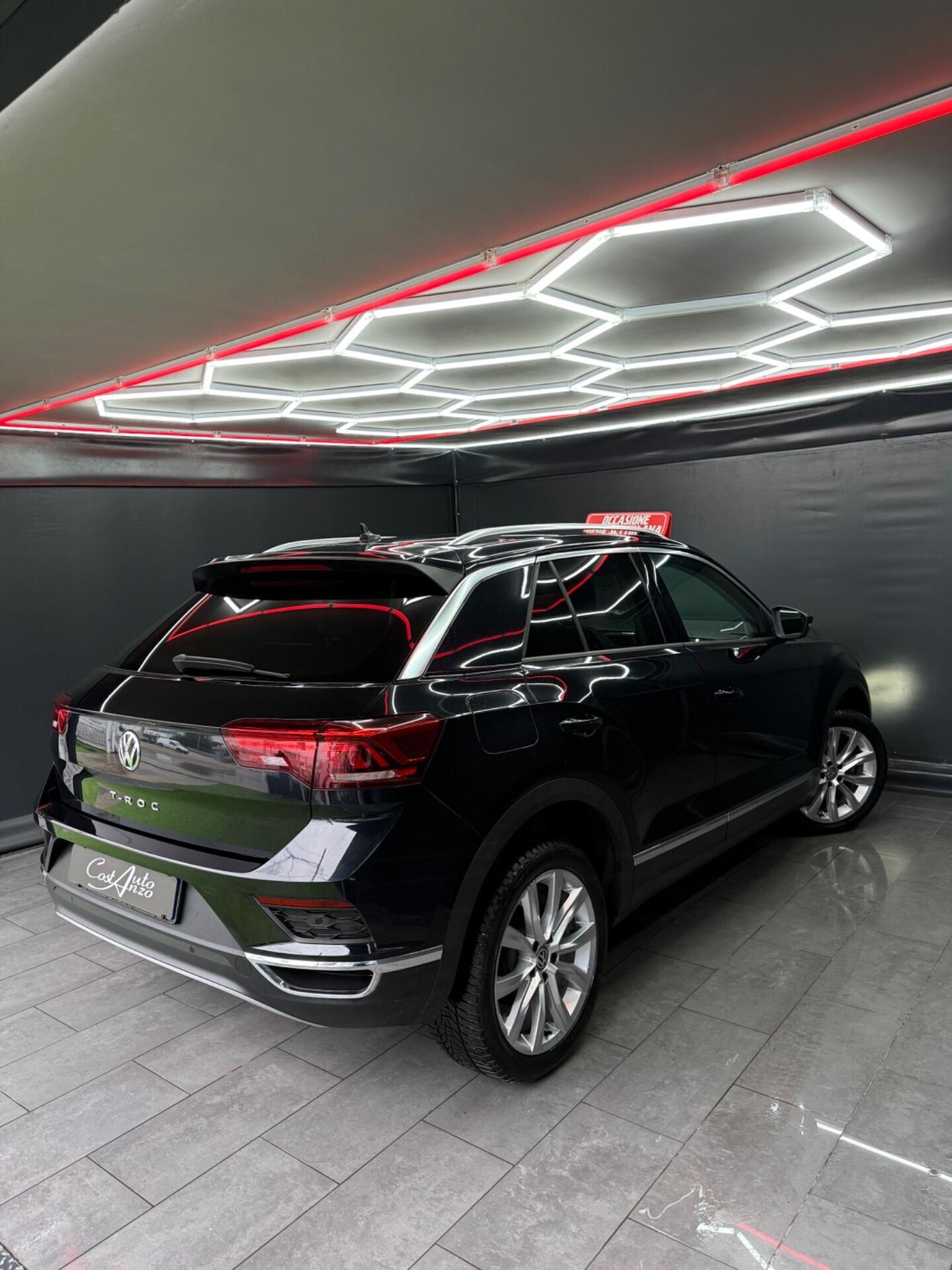 Volkswagen T-Roc 1.6 TDI SCR Advanced BLACK 10/2018