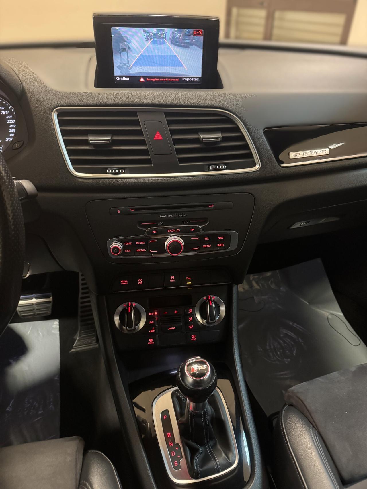 Audi Q3 RS 2.5 TFSI quattro S tronic