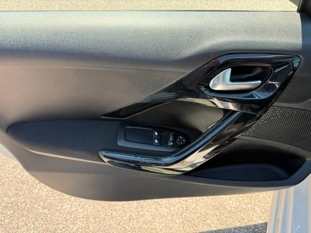 Peugeot 208 PureTech 82 5 porte Active