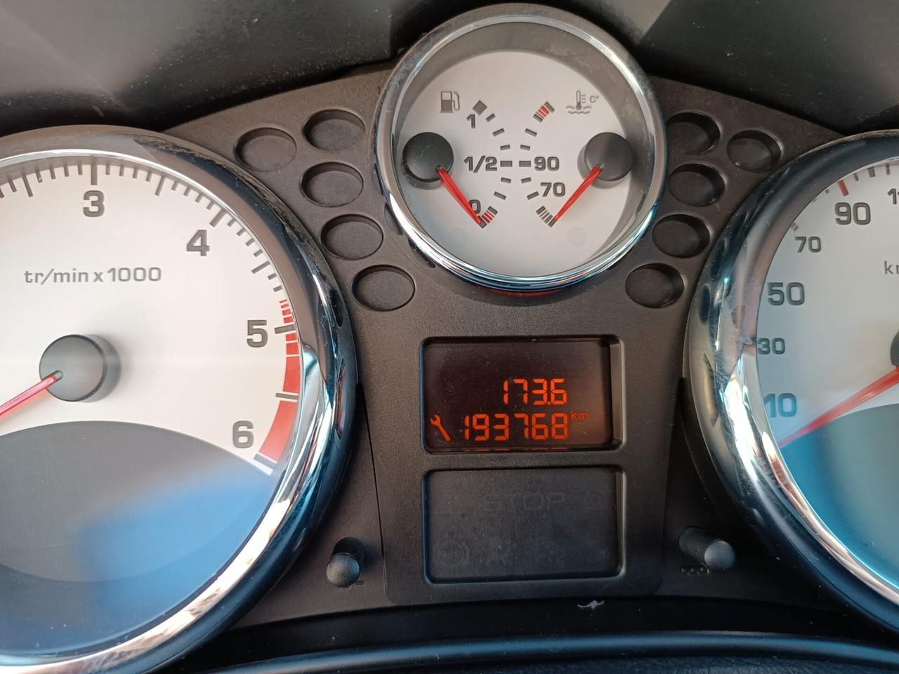 Peugeot 207 1.6 8V HDi 93CV SW Sweet Years