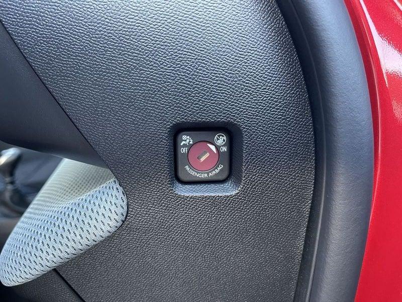 Citroën C3 1.2 puretech turbo Plus 100cv s&s - NUOVO