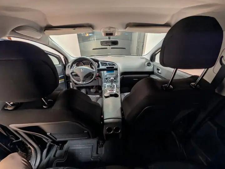 Peugeot 3008 1.6 HDi 110CV cambio robotizzato Premium