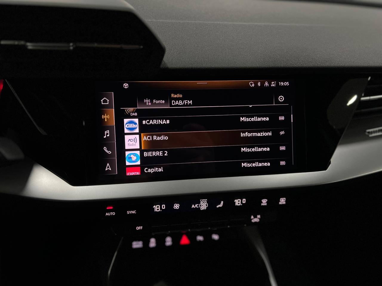 Audi A3 SPB 30 2.0 TDI STronic SLine 116 cv