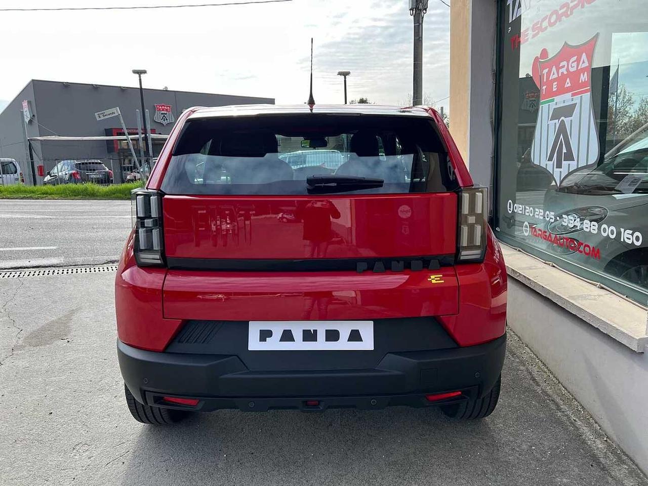 Fiat Grande Panda 44Kwh Red