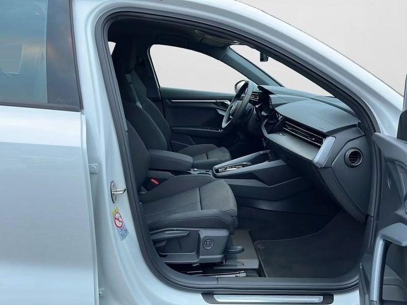 Audi A3 A3 SPB 35 TFSI S tronic S line edition Navi Led Camera