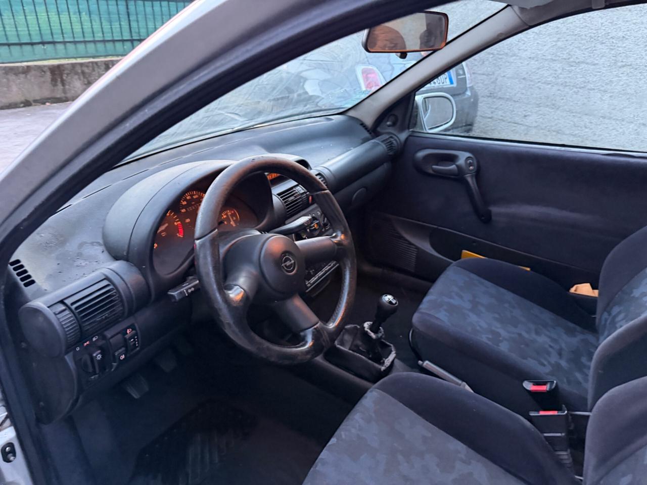Opel Corsa 1.2 benzina 48kw 104.000KM uni prop