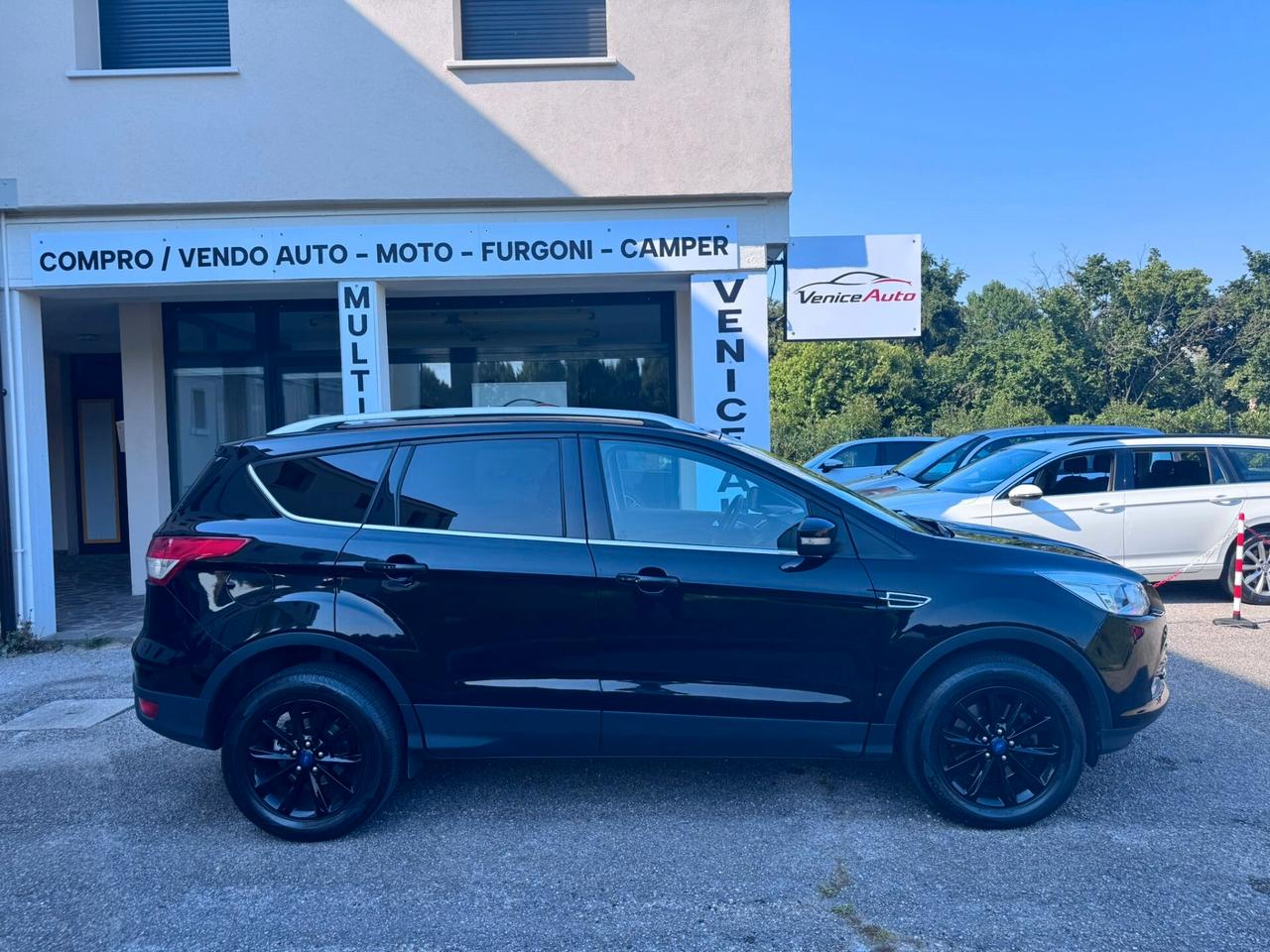 Ford Kuga 2.0 TDCI 150 CV S&S 4WD Powershift Titanium