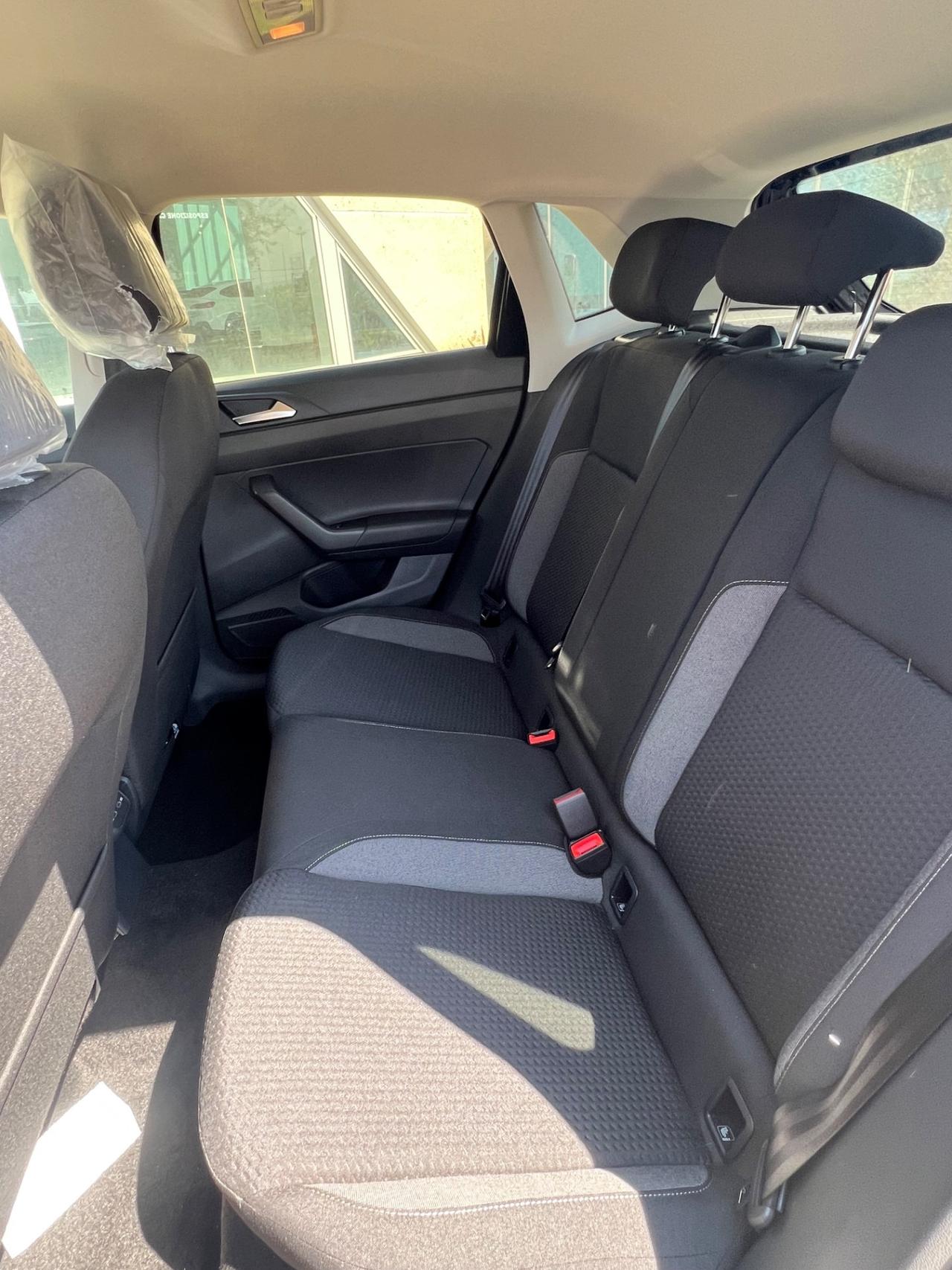 Volkswagen Polo 1.0 Edition Plus possibilità noleggio noscoring