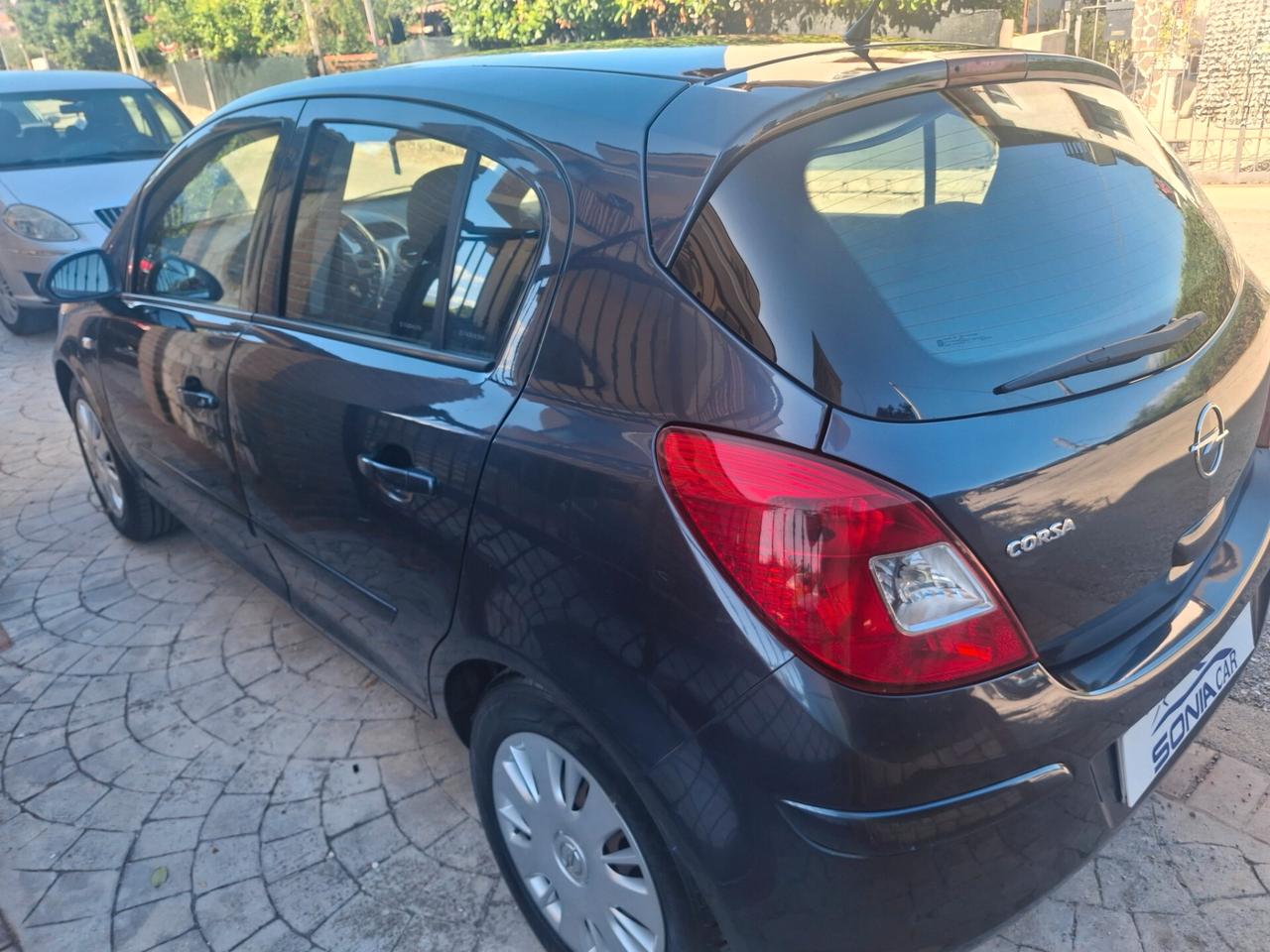 Opel Corsa 1.2 5 porte Enjoy Neopatentati