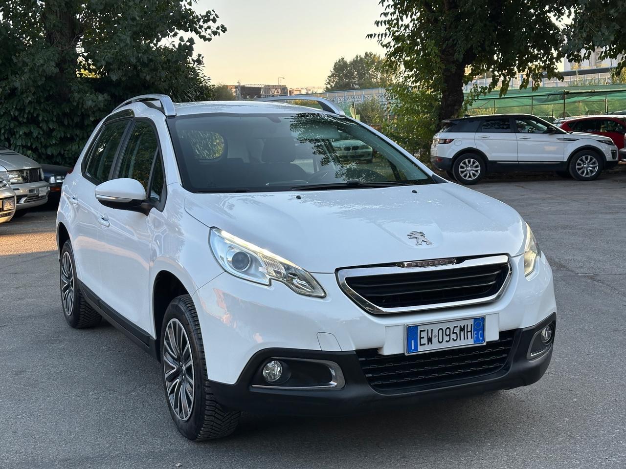 Peugeot 2008 PureTech 82 Allure soli 110mila km