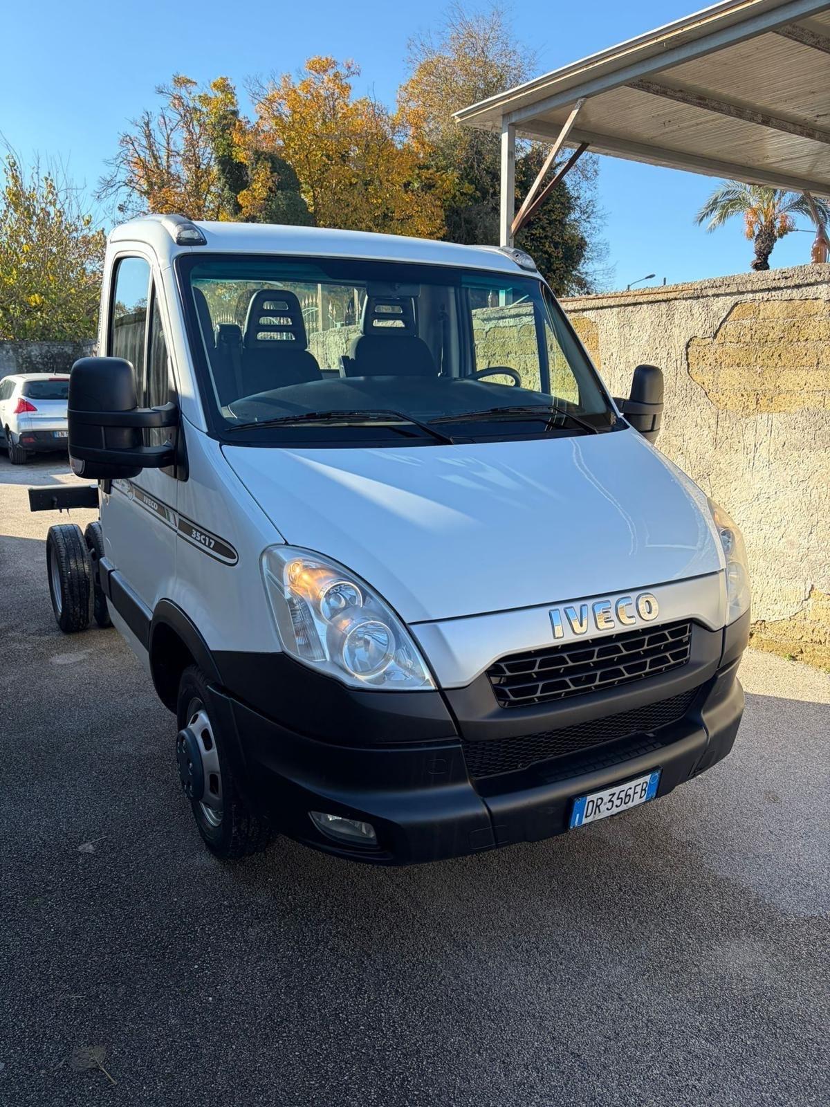 Iveco daily 35c17 a telaio/gem-3.0 km 170000-2012