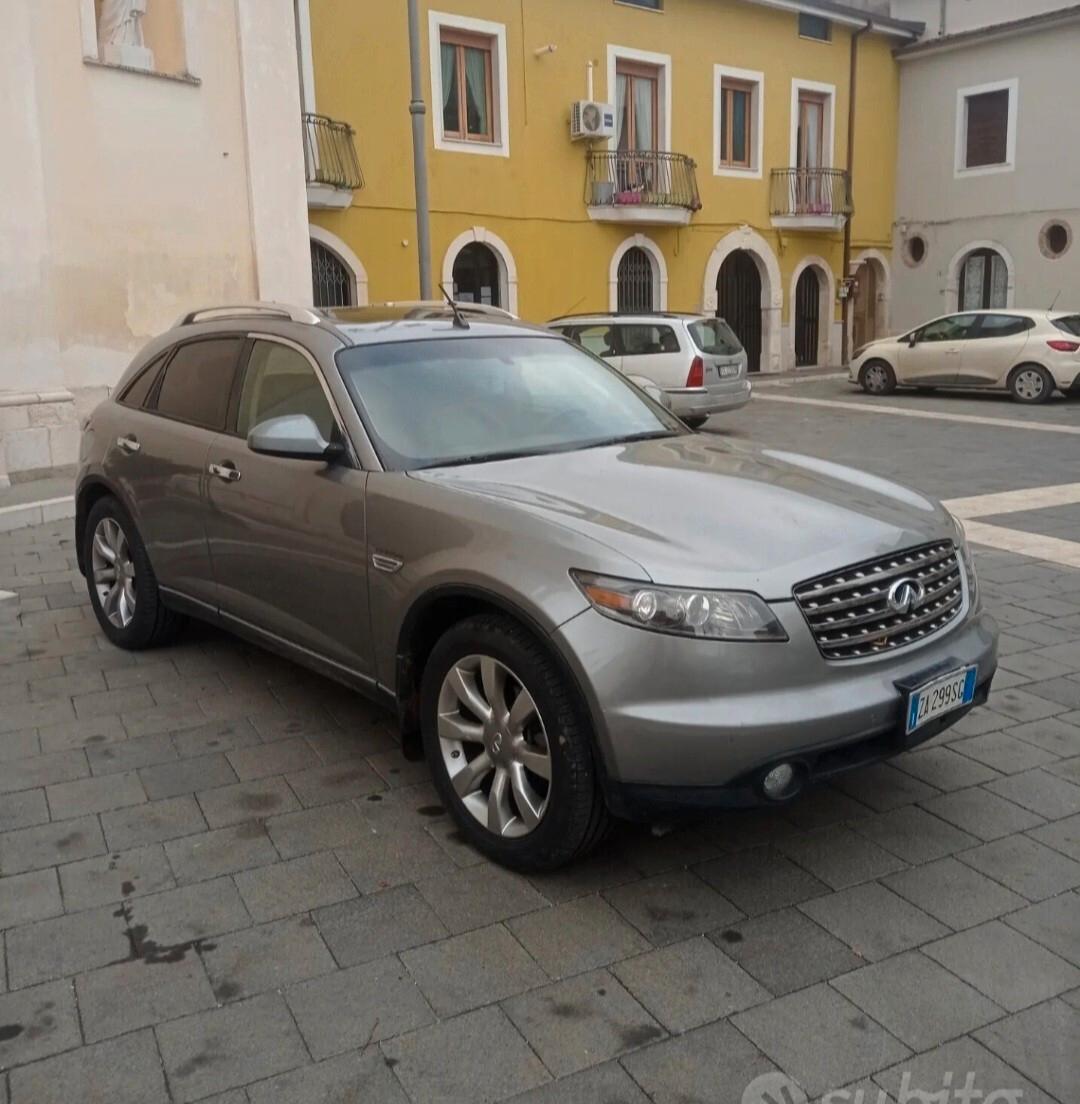 Infiniti Fx45 motore nuovo