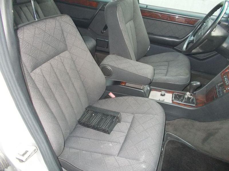 Mercedes-Benz Serie 200-320 MERCEDES 200 E 338.7575187 MASSARI MARCO