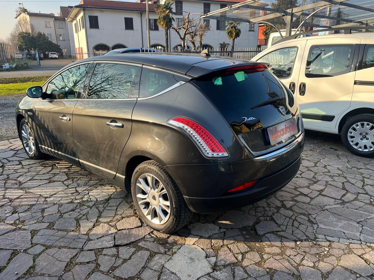 Lancia Delta 1.4 T-Jet 120 CV Silver