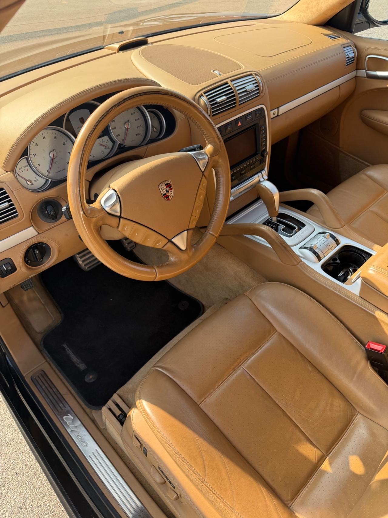 Porsche Cayenne 4.8 Turbo