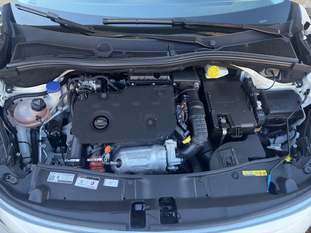 PEUGEOT - 2008 - 1.6 BlueHDi 102cv Black Matt bianco perla