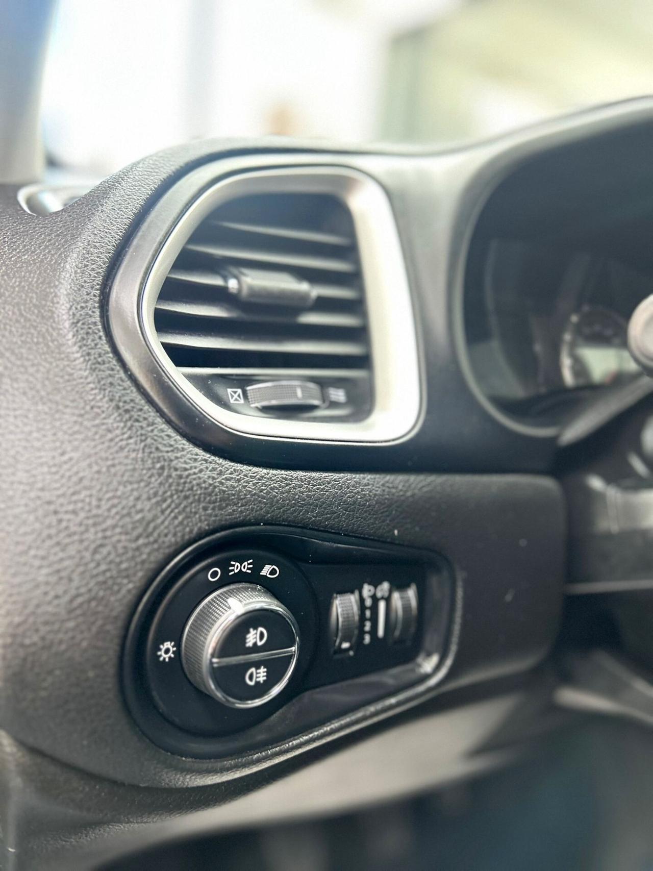Jeep Renegade 1.6 Mjt 120 CV Longitude