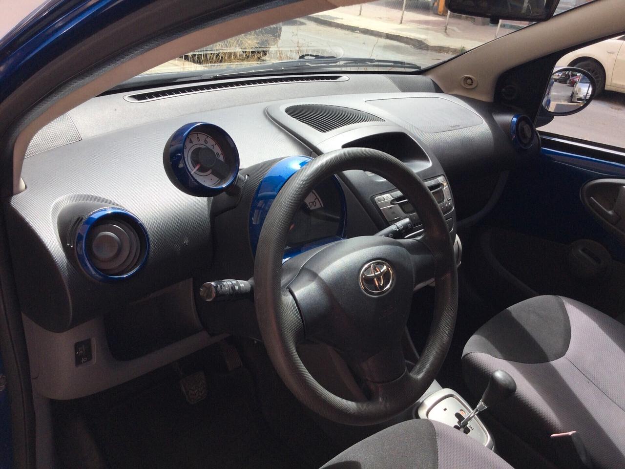 Toyota Aygo 1.0 12V VVT-i 5 porte Sol