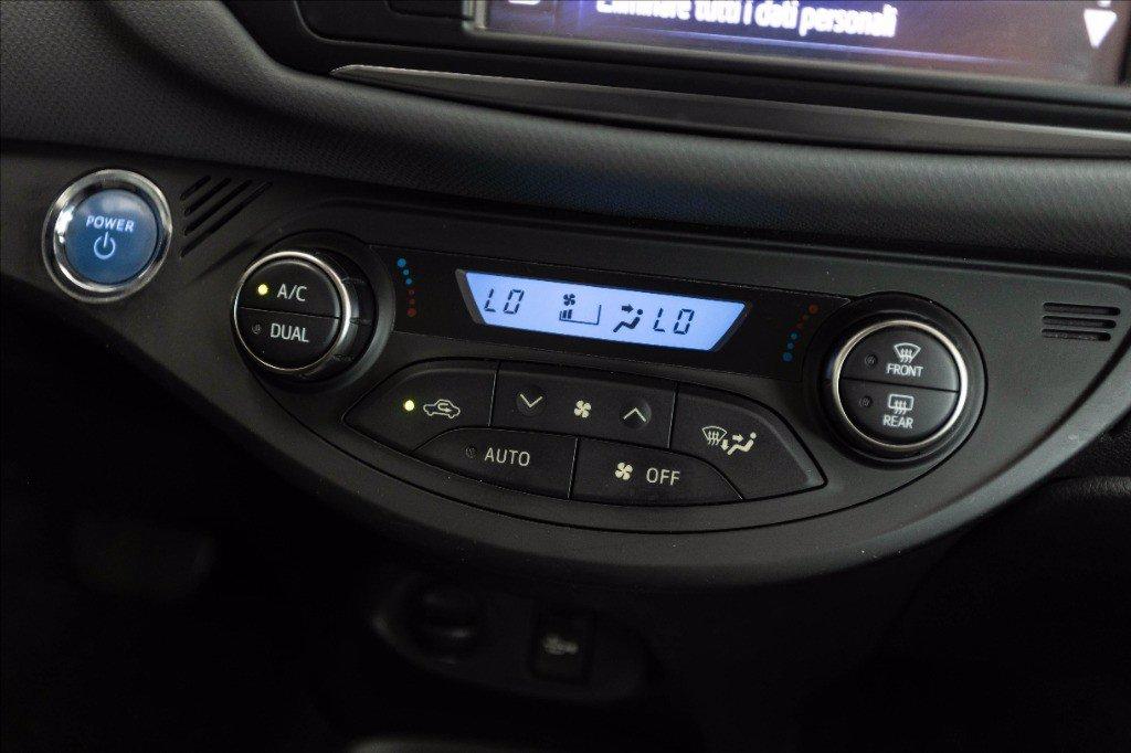 TOYOTA Yaris 5p 1.5h Active my16 del 2016