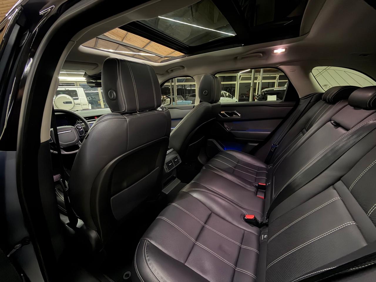 Range Rover Velar 2.0d 240 CV - FULL OPTIONAL - GARANZIA 24 MESI