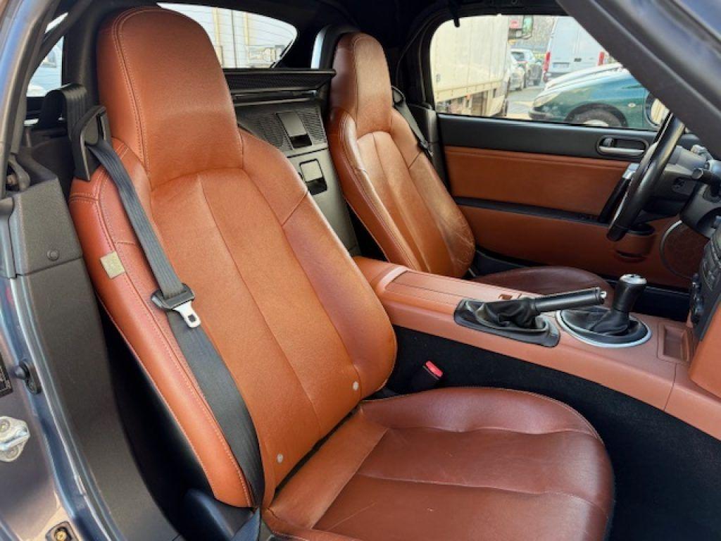 Mazda MX-5 Roadster 2.0L 16V Wind