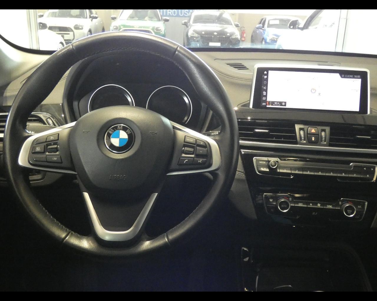 BMW X1 (F48) - X1 xDrive18d xLine