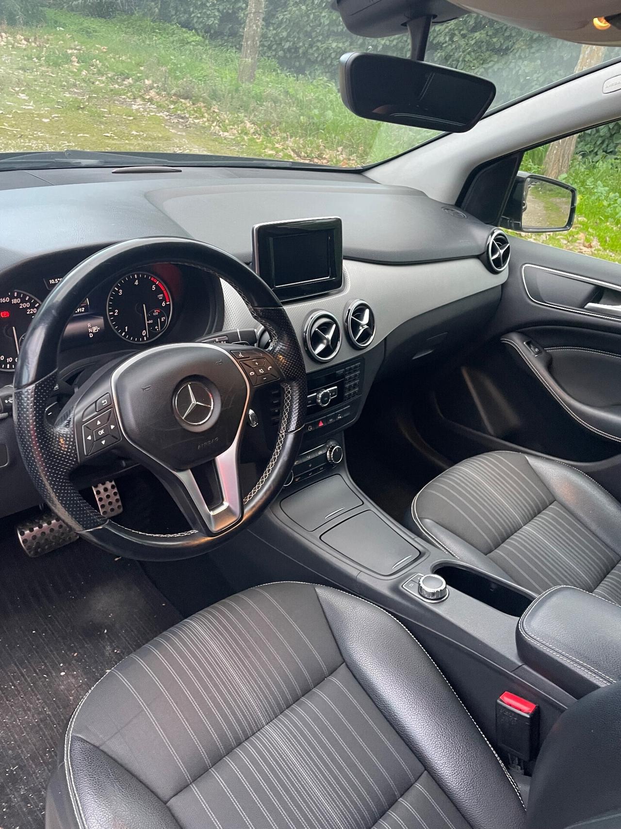 Mercedes-benz B 180 CDI Automatic Premium