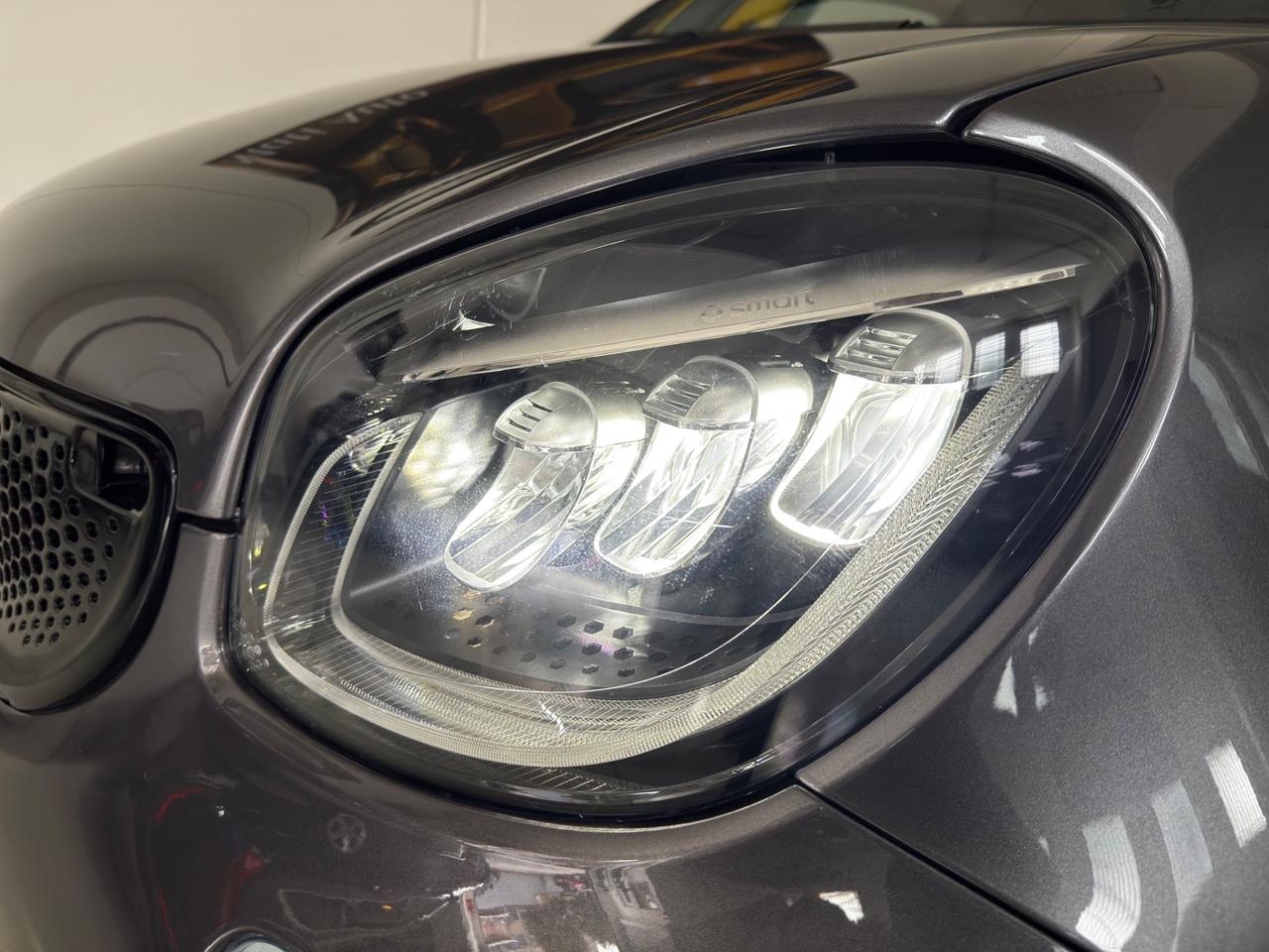 Smart ForFour 90 0.9 Turbo twinamic JBL BRABUS