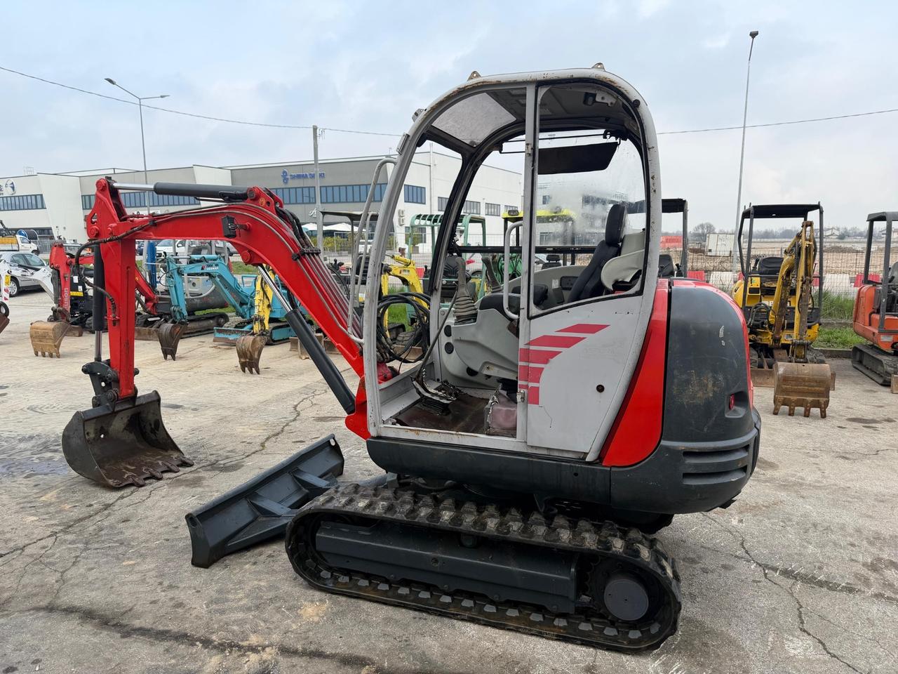 Mini escavatore NEUSON 3003 RD