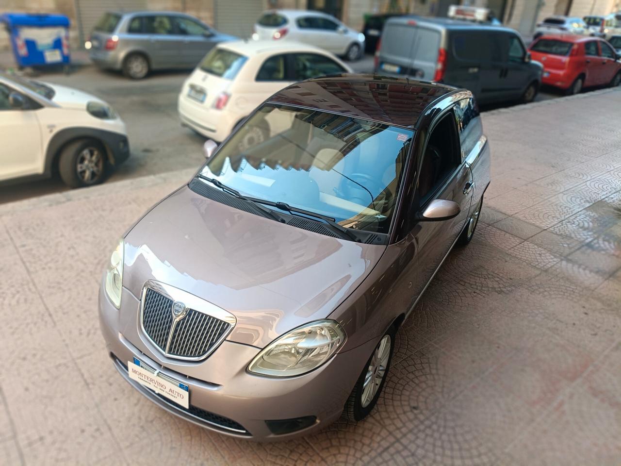 LANCIA YPSILON 1.4 GPL PLATINO-NEOPATENTATI-Euro4190