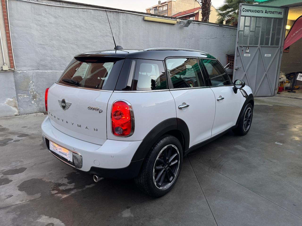 Mini Cooper D Countryman 2.0 Business Automatica